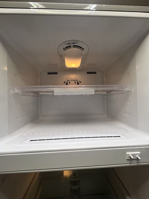 Холодильник SAMSUNG