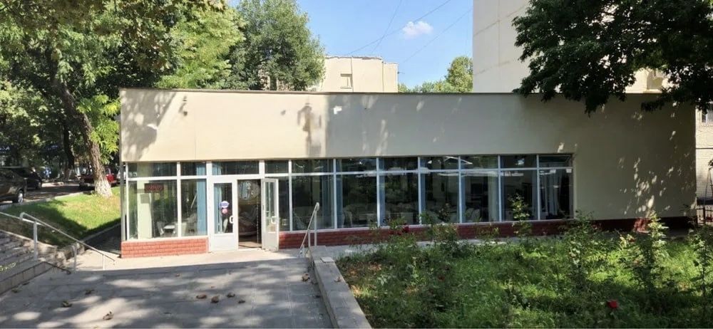 Сдается помещение 1 линия на перекрестке , Ц 4! ходовая локация