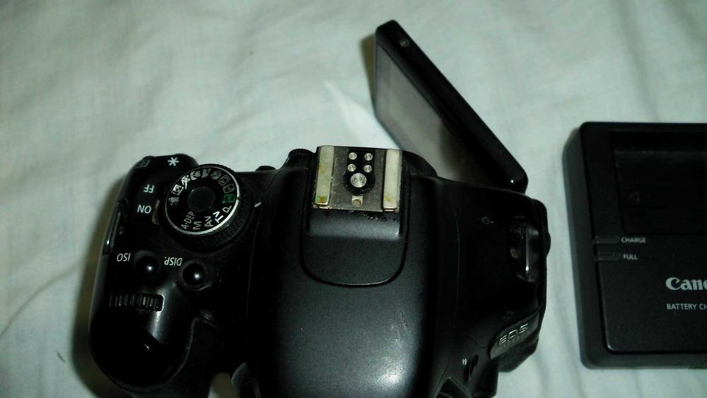 Фотоапарат Canon EOS 600D 18MP + Canon EF-S 18-55 IS KIT или 50мм /1.8