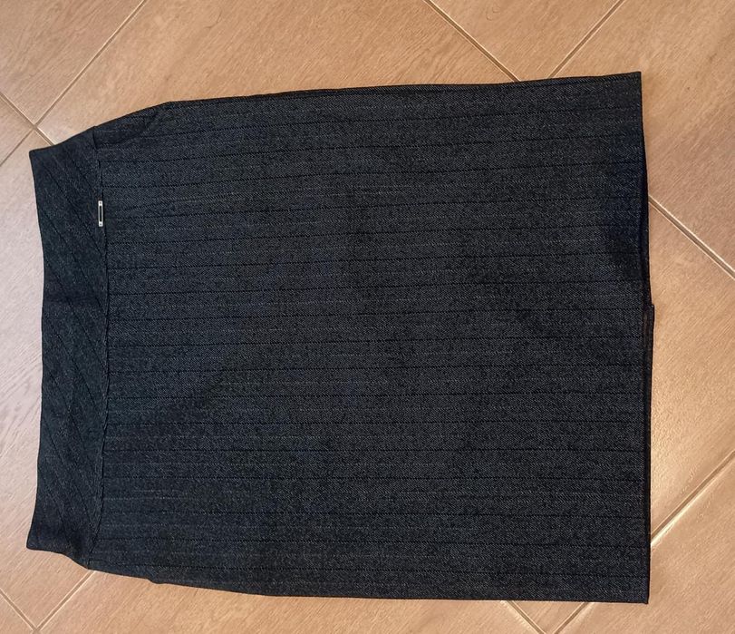 Прямая юбка со шлицей