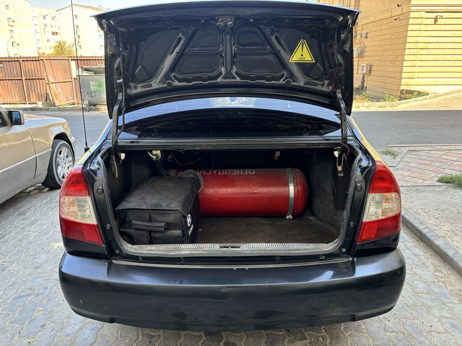 Продаю авто Hyundai accent