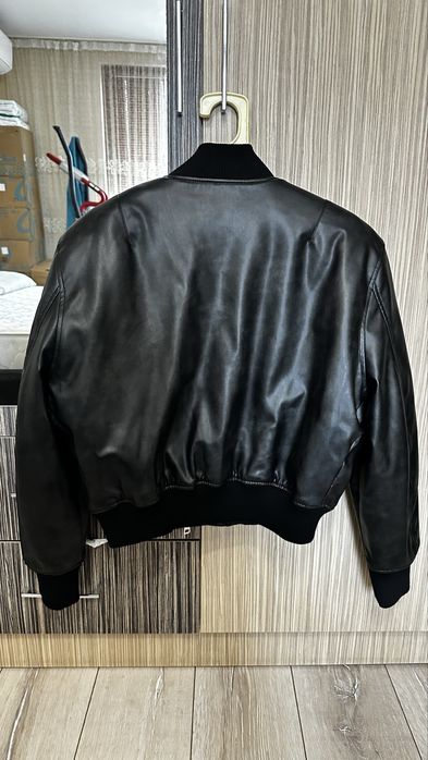 Дамско бомбър яке на Zara