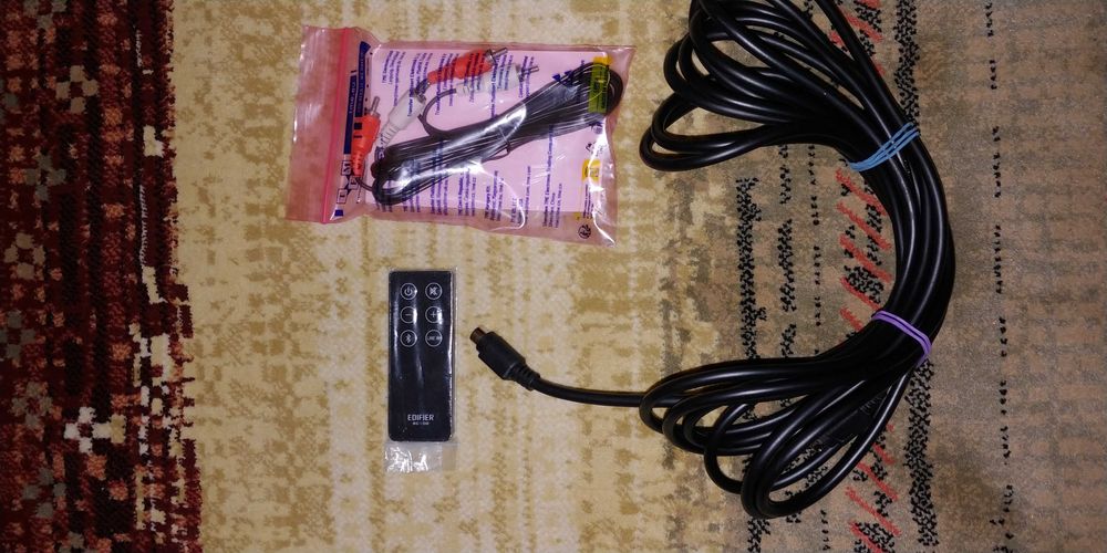 Boxe active Edifier R1700BT Negre