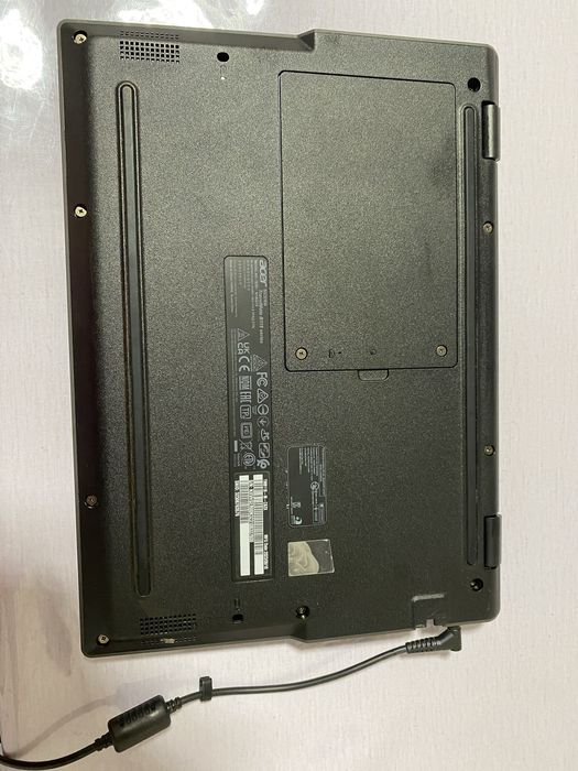 Acer TravelMate B118-M | Как новый