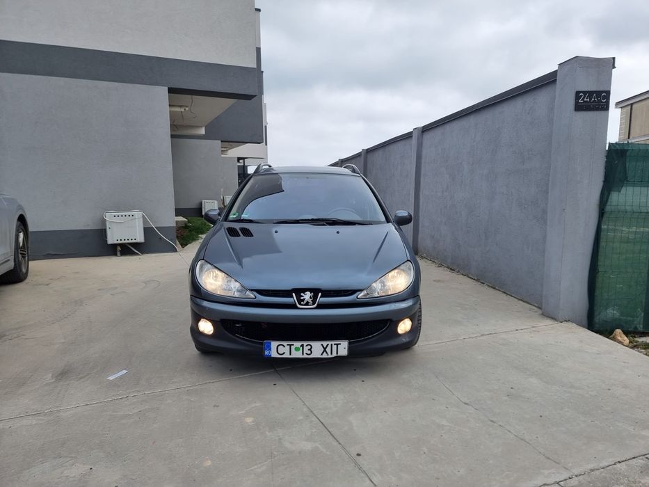 Vand Peugeot 206 motor 1.6 Dissel pret 1250 Euro