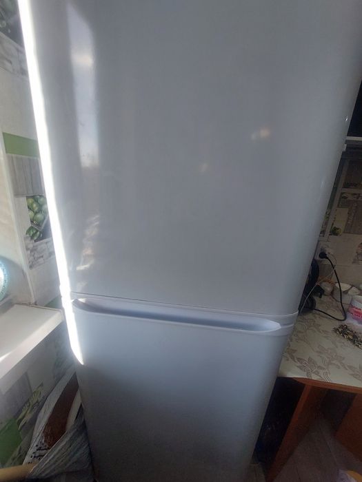 Срочно продам холодильник