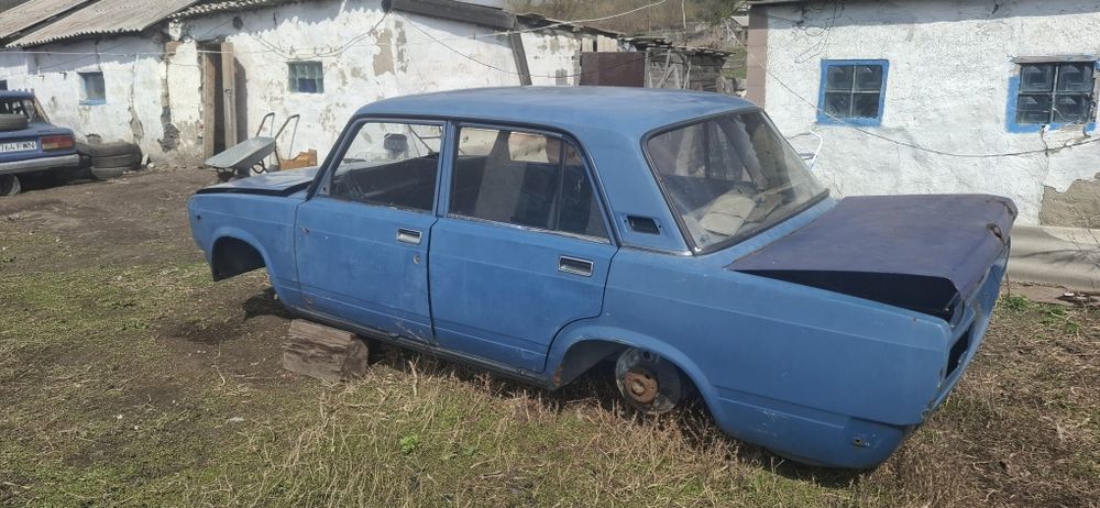 Продам 2 машины ВАЗ 2107