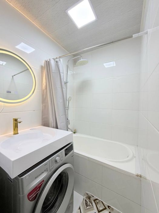 Метро М Улугбек. 2в3/3/4 евро+мебель+техника. Кирпич