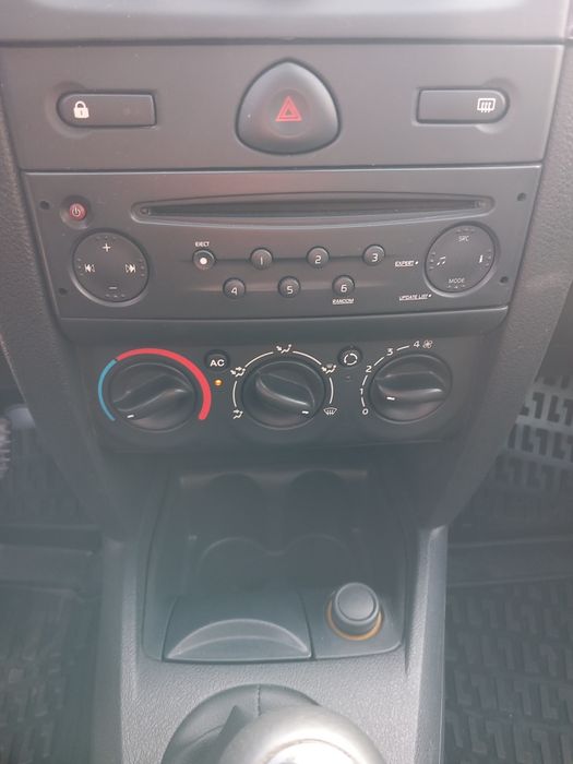 Clio 1.2 benzină înmatriculat RO