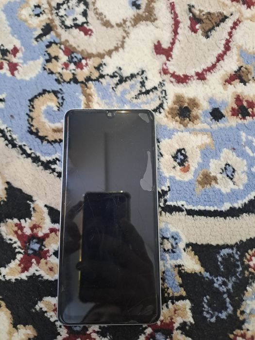 Samsung A06 128гб 6г