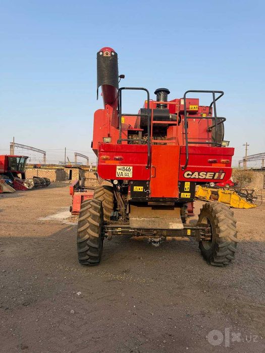 Зерноуборочный комбайн Case IH AF 4088 4WD
