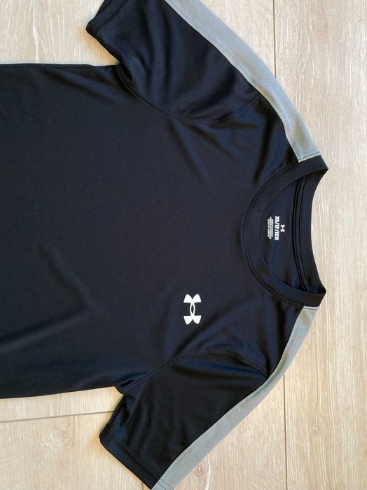 Under Armour мъжка спортна тениска размер XS