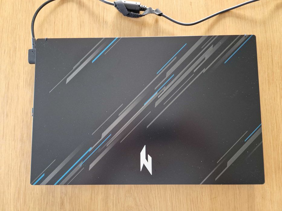 Laptop Gaming Acer Nitro V 15 i7-13620H RTX 4050 16GB SSD 512GB