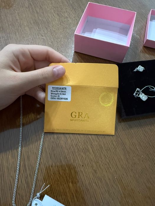 Продам новый серебряный набор!!!