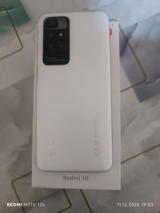 Продам  телефон Redmi 10