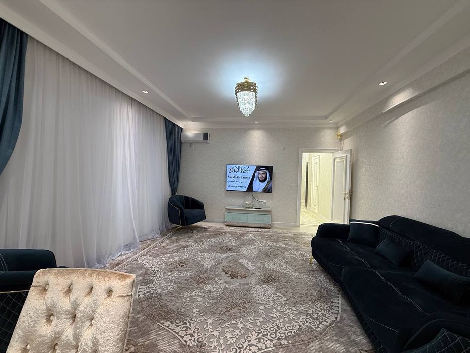 Квартира продается 3/1/14 на жк Zarafshon city