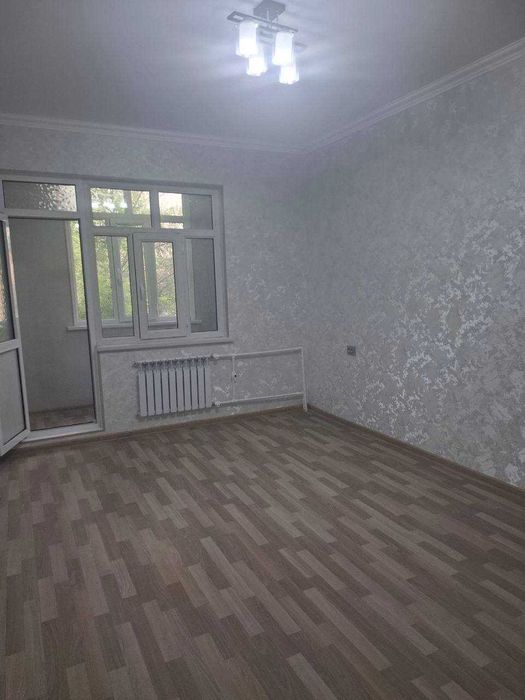 СРОЧНО !! Продается квартира в Яшнабаде 2/4/4 ( 48 кв/м ) Асалабад 1