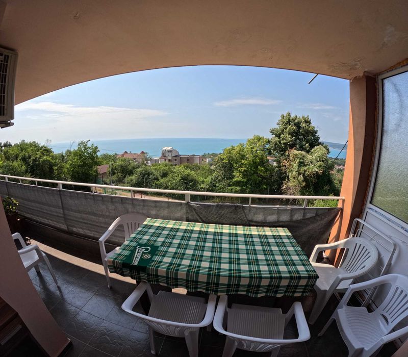 Дава се под наем Двустаен апартамент в Варна, Бриз - 60 кв.м за 500 € - Снимка #1