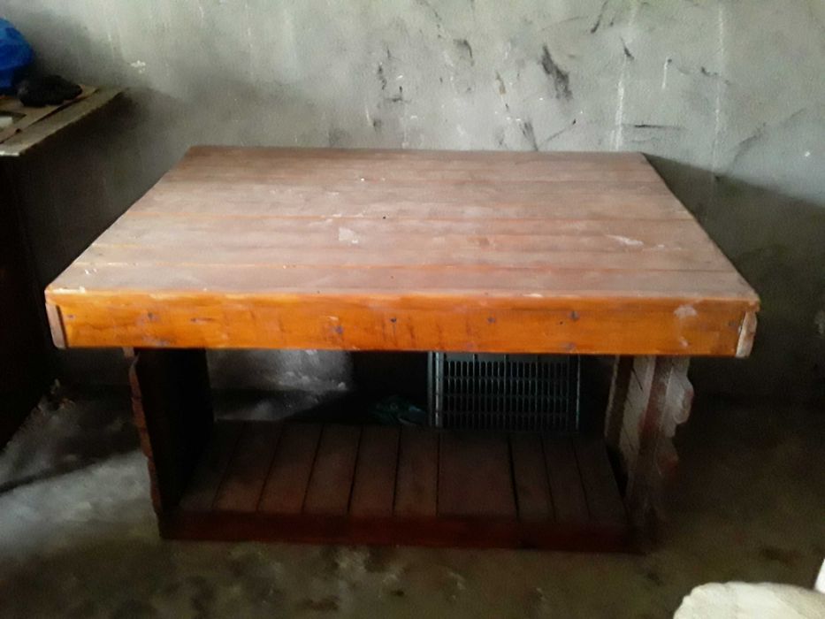 мебель, столы, кресла.. метал...