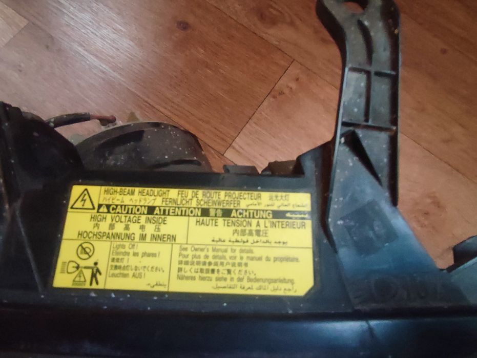 Фары Ленд Крузер 200