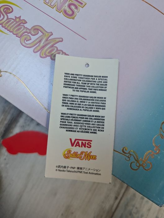 Vans x Sailor Moon ediție limitată