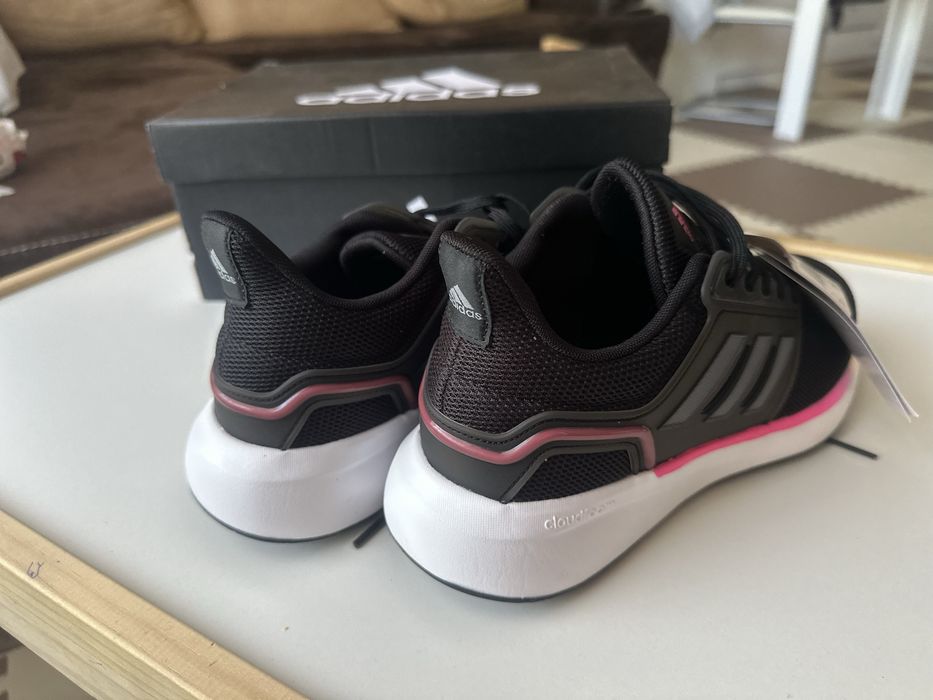 Нови Маратонки Adidas 39 номер