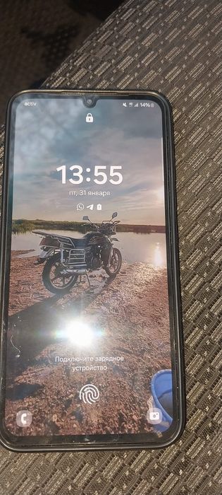 Самсунг а 34  черный