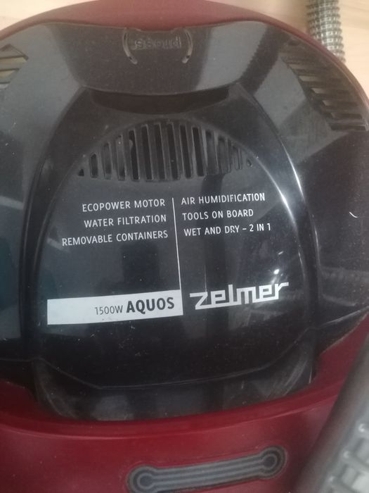 vand aspirator 1500w cu apa