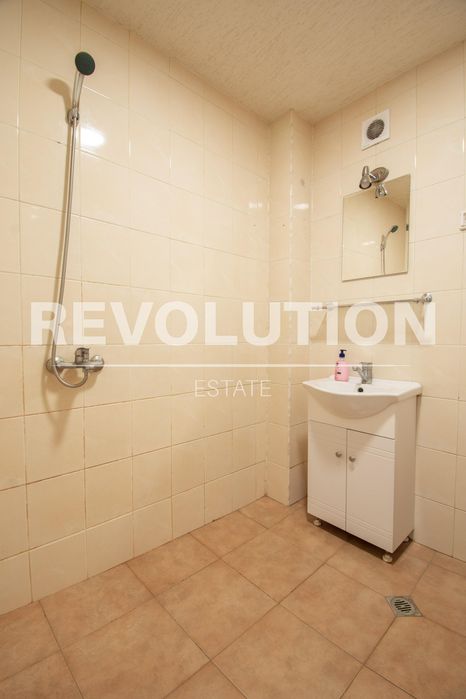 Дава се под наем Тристаен апартамент в София, Гео Милев - 85 кв.м за 698.19 € - Снимка #11