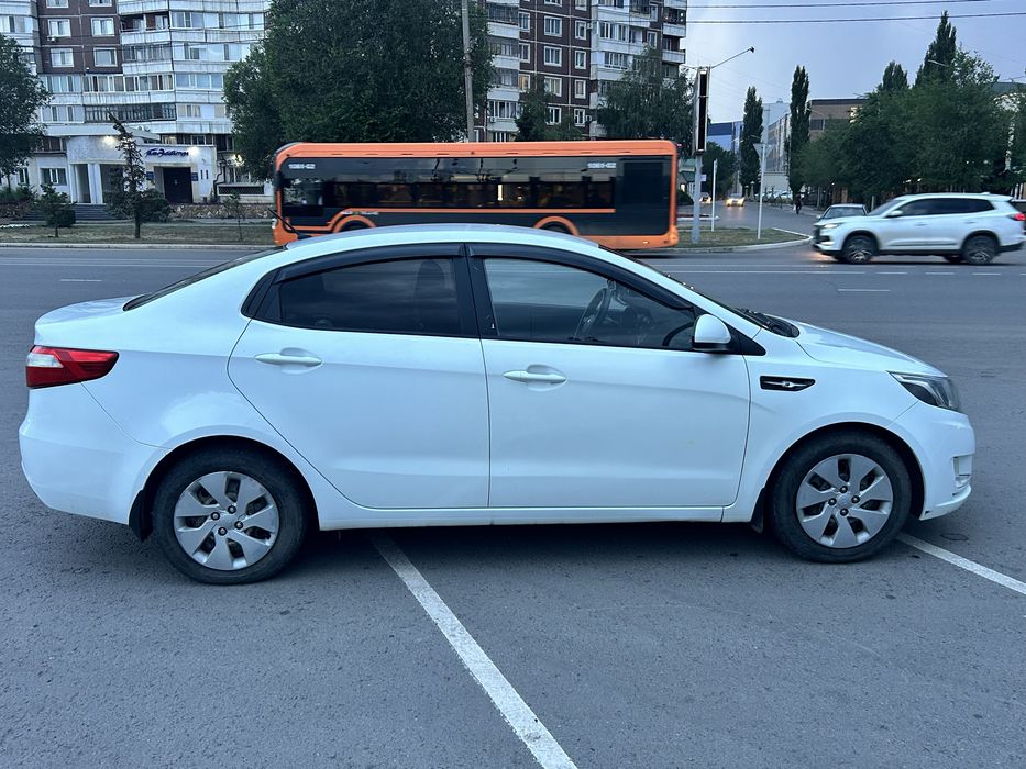 Продам авто киа рио 2014 года