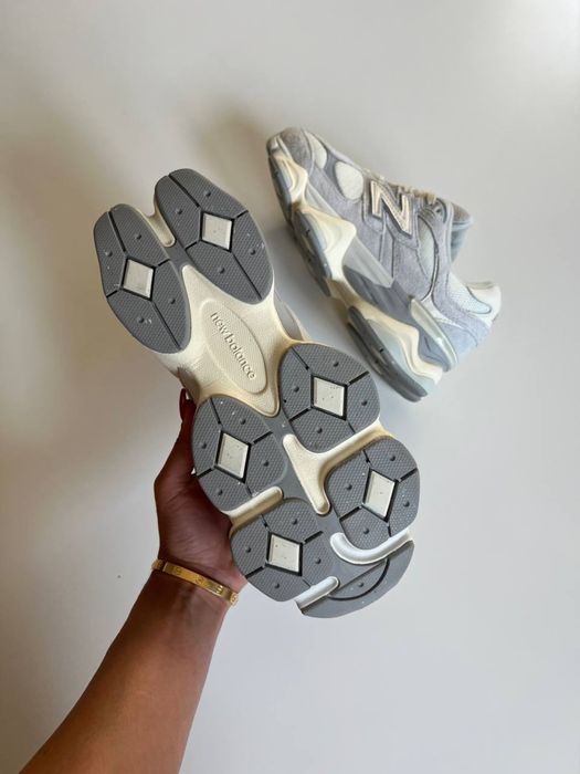 New Balance 9060 - Quartz Gray