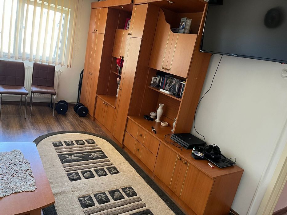 Vand apartament 2 camere