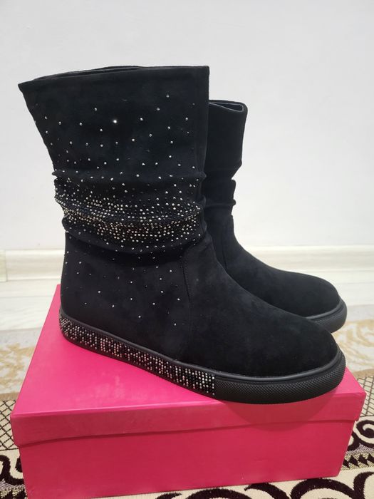 Бренд Новый етіктер