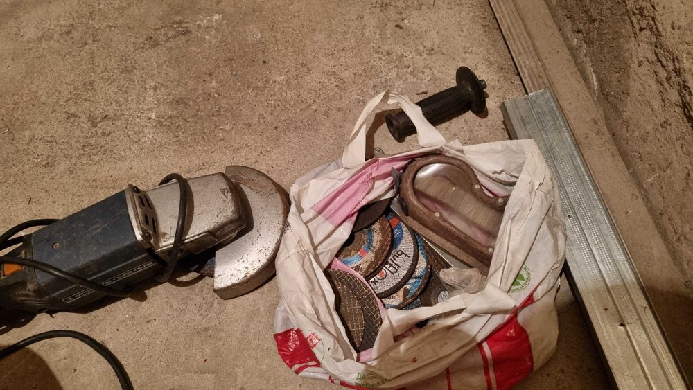 Флекс, зеге и бормашини