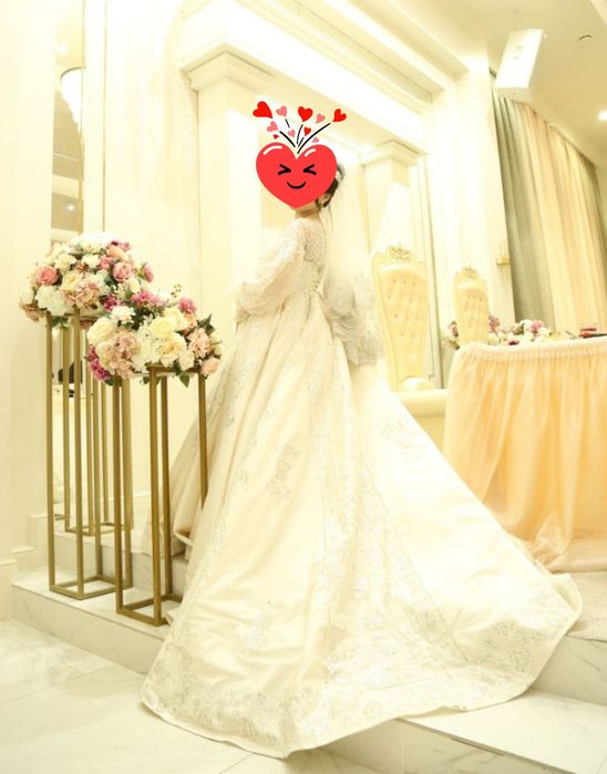 Свадебное платье