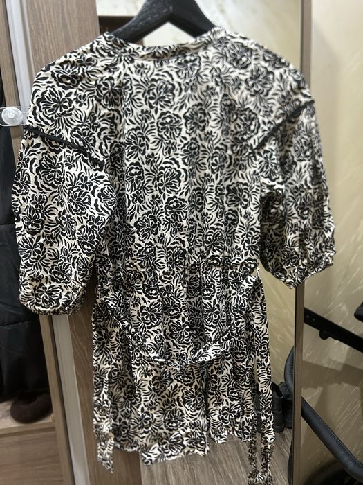 Флорален гащеризон на Zara