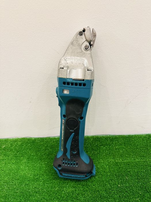 Foarfeca tabla Makits DJS161