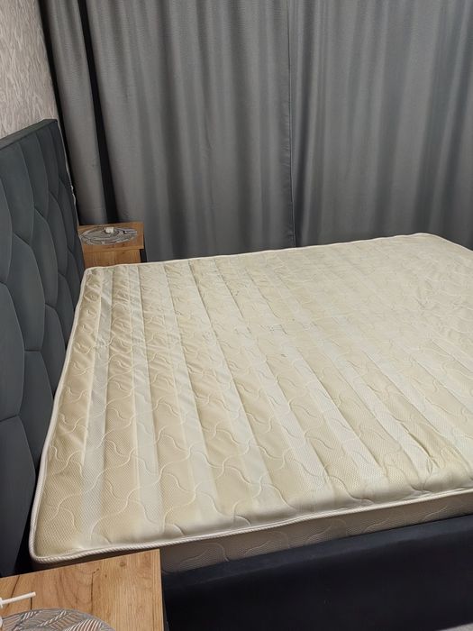 Продам матрас  б/у, 180х200