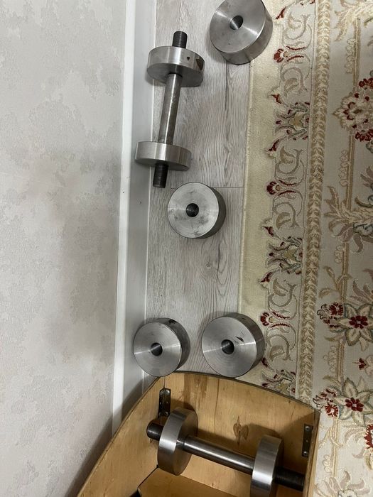 Продам гантел 10 000т