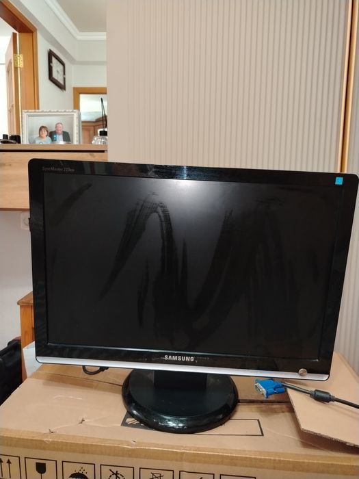 Продам манитор Samsung