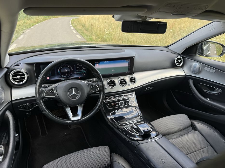 Mercedes E220 - Avantgarde - 2017 - EURO 6