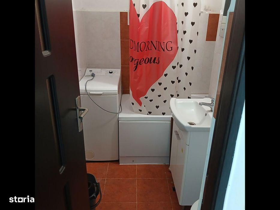 Inchiriez garsoniera mobilata -Zona Sens-160Euro