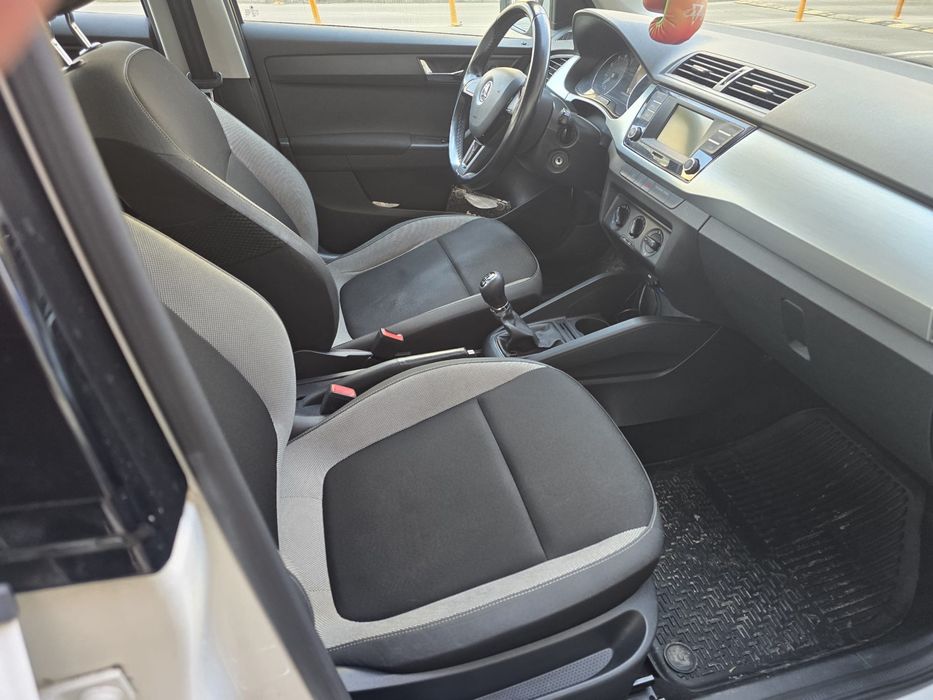Skoda Fabia 2015 1.0 Benzina 75 cp