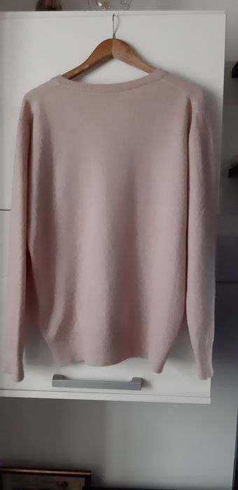 Pulover Max Mara,casmir 100%,culoare roz pudra,pufos,fin,splendid L