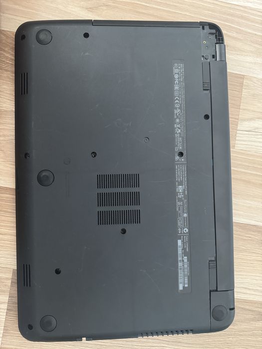 Laptop HP 15 Notebook PC - Intel i3 / 8GB RAM / NVIDIA GeForce 820M / Baterie Nouă Green Cell