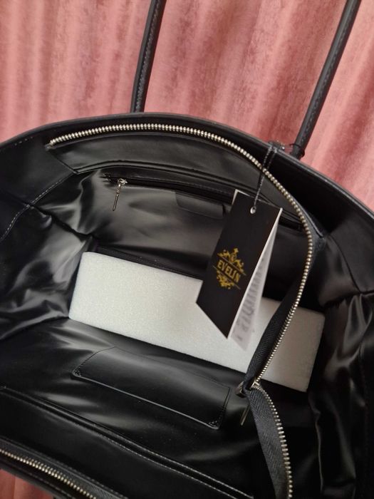 Черна чанта естествена кожа