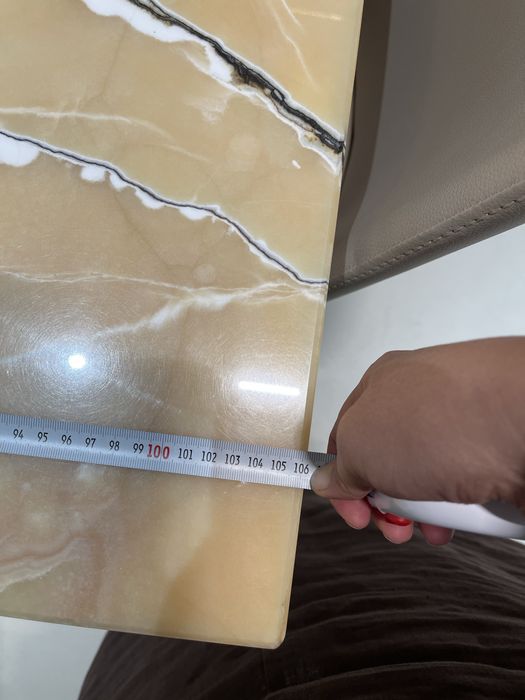 Стол из натурального камня