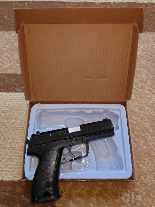 Пневматический пистолет H&k USP