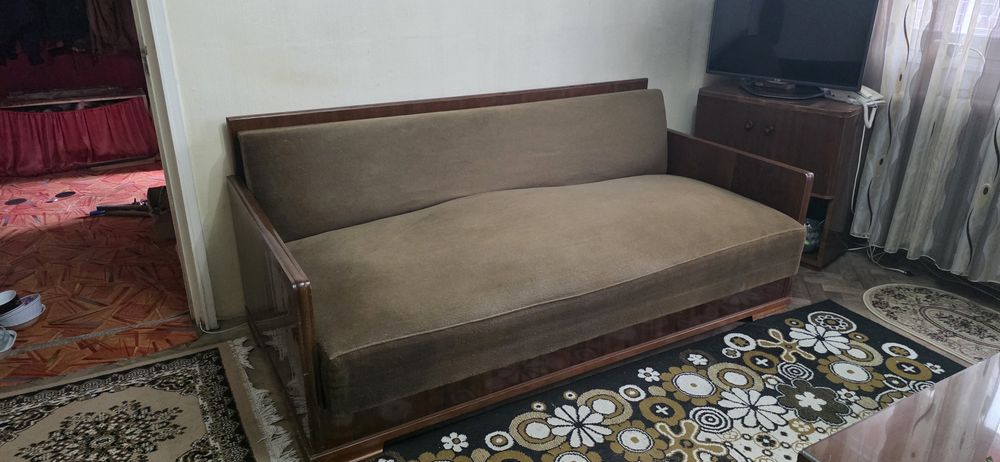 Canapea extensibila in stare buna