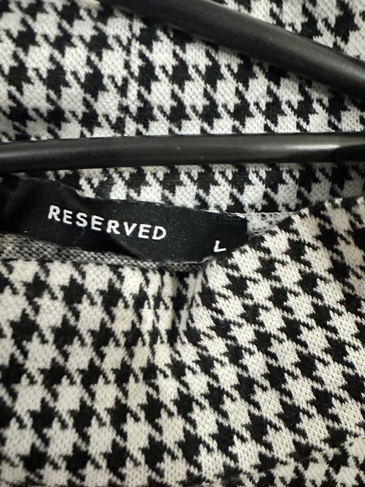 Bluza cu motive alb negru